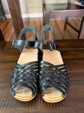 Troentorp Black Woven Leather Clogs
